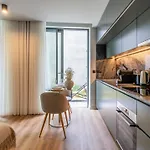 Ruah By Lovelystay Apartament *