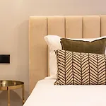 Ruah By Lovelystay Apartament